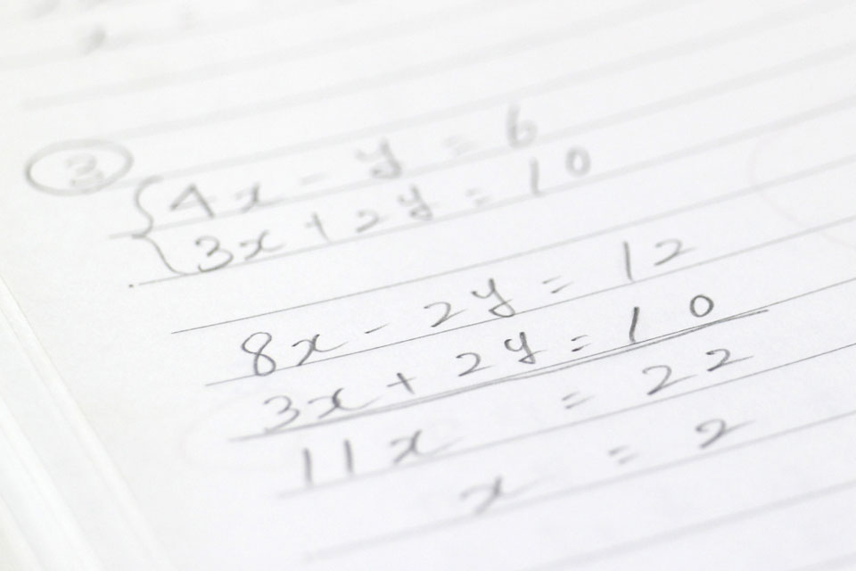 中2数学の要!一次関数と連立方程式を同時克服する勉強法を徹底解説