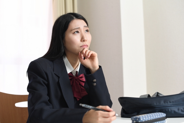 提出物が終わらなくなるのはどこで止まっているからか
― 発達障害のある中学生がつまずきやすいポイント