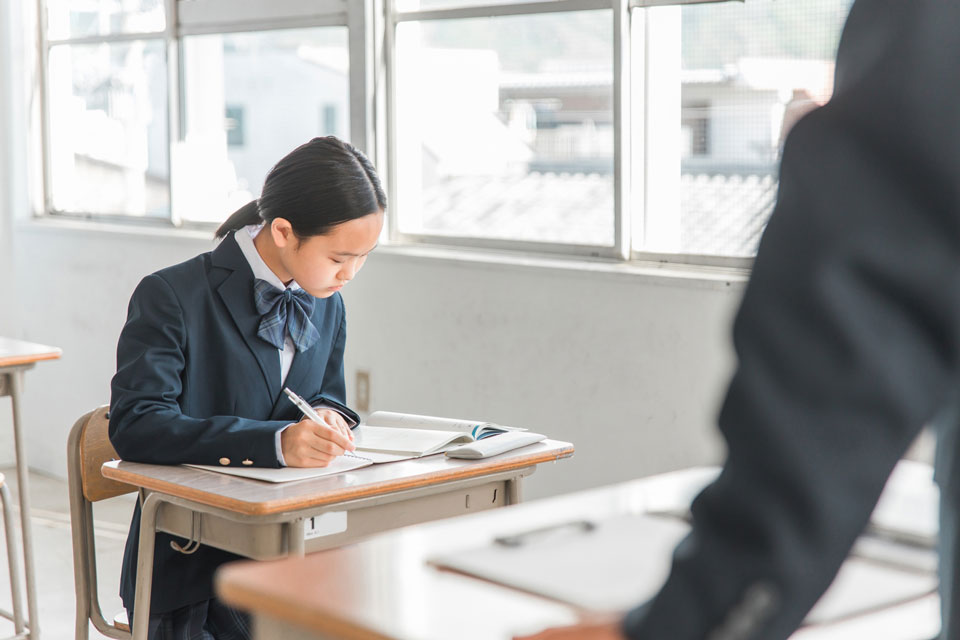 発達障害のある中学生が「授業がわからない」と感じるときの対処法｜理解できない原因と勉強の進め方